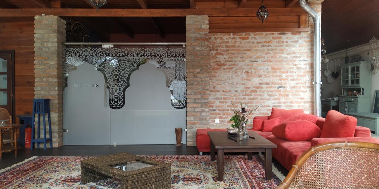 Guest House Romantika Panzio 久洛 外观 照片