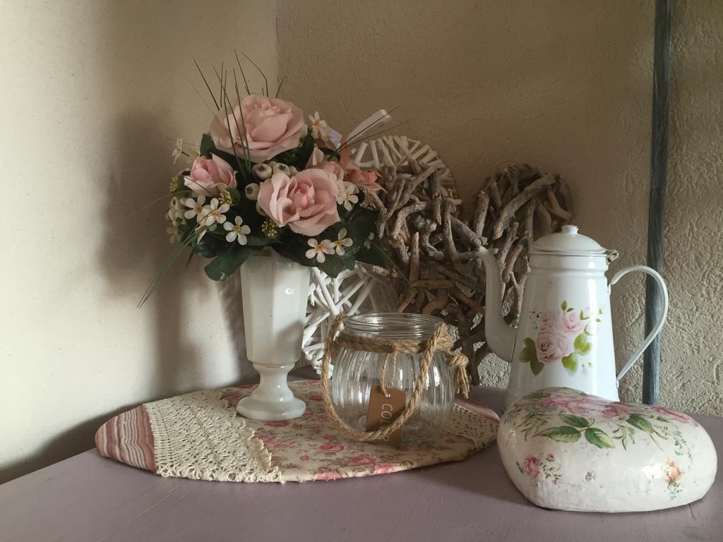 Guest House Romantika Panzio 久洛 外观 照片